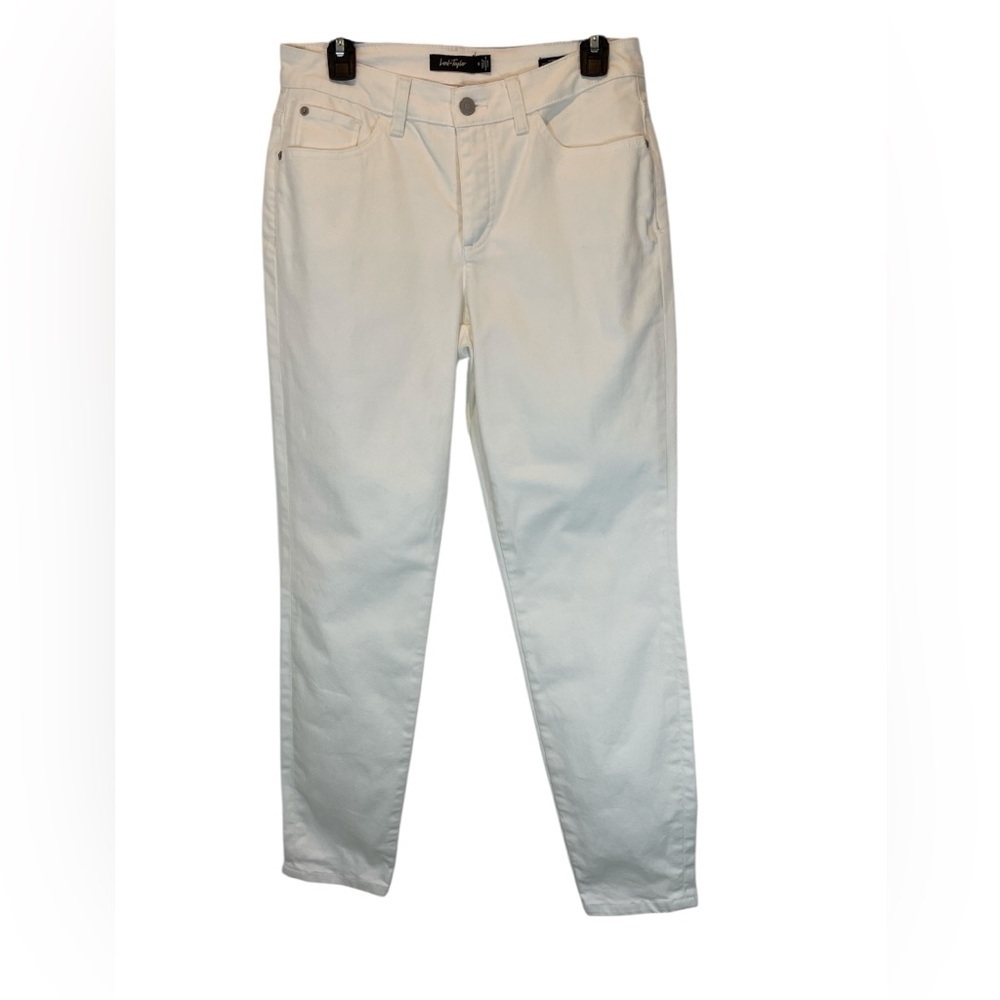 Lord & Taylor Skinny Coupe Moulante Women's White  Jeans size 10